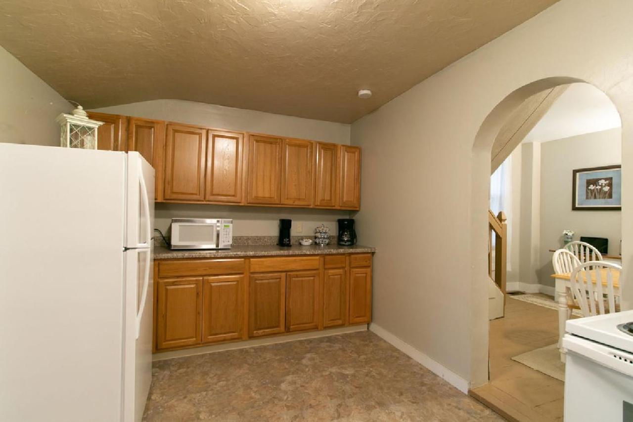 Downtown 2 Bedroom Cottage, Sleeps 6, Walking Distance To Honeywell, Downtown Restaurants, Shopping Wabash Exterior foto